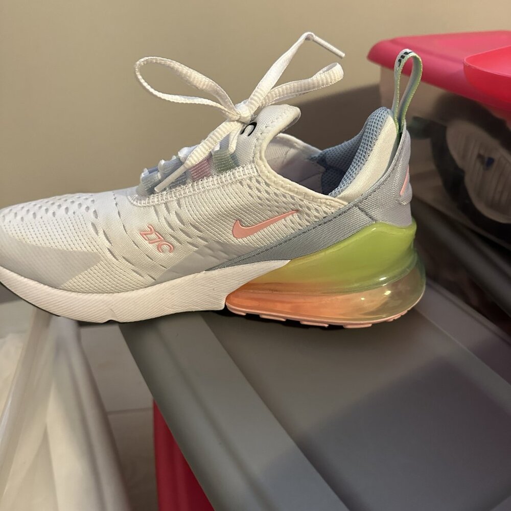 Nike Air Max 270